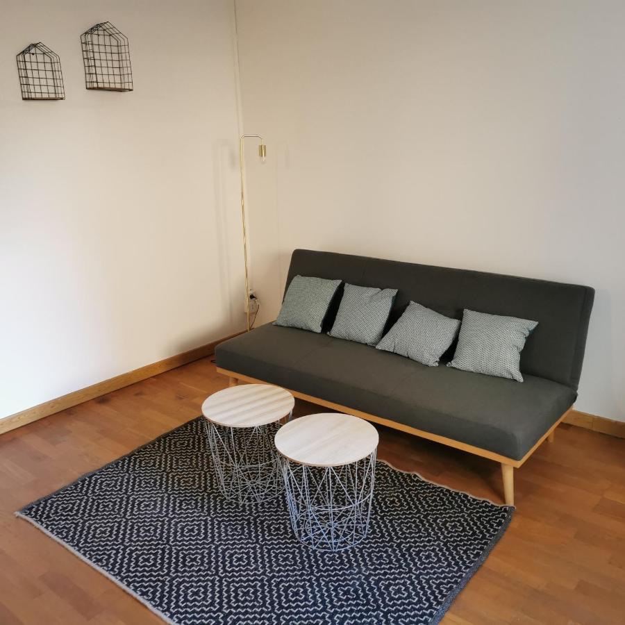 Appartement au coeur de Cours-la-Ville Extérieur photo