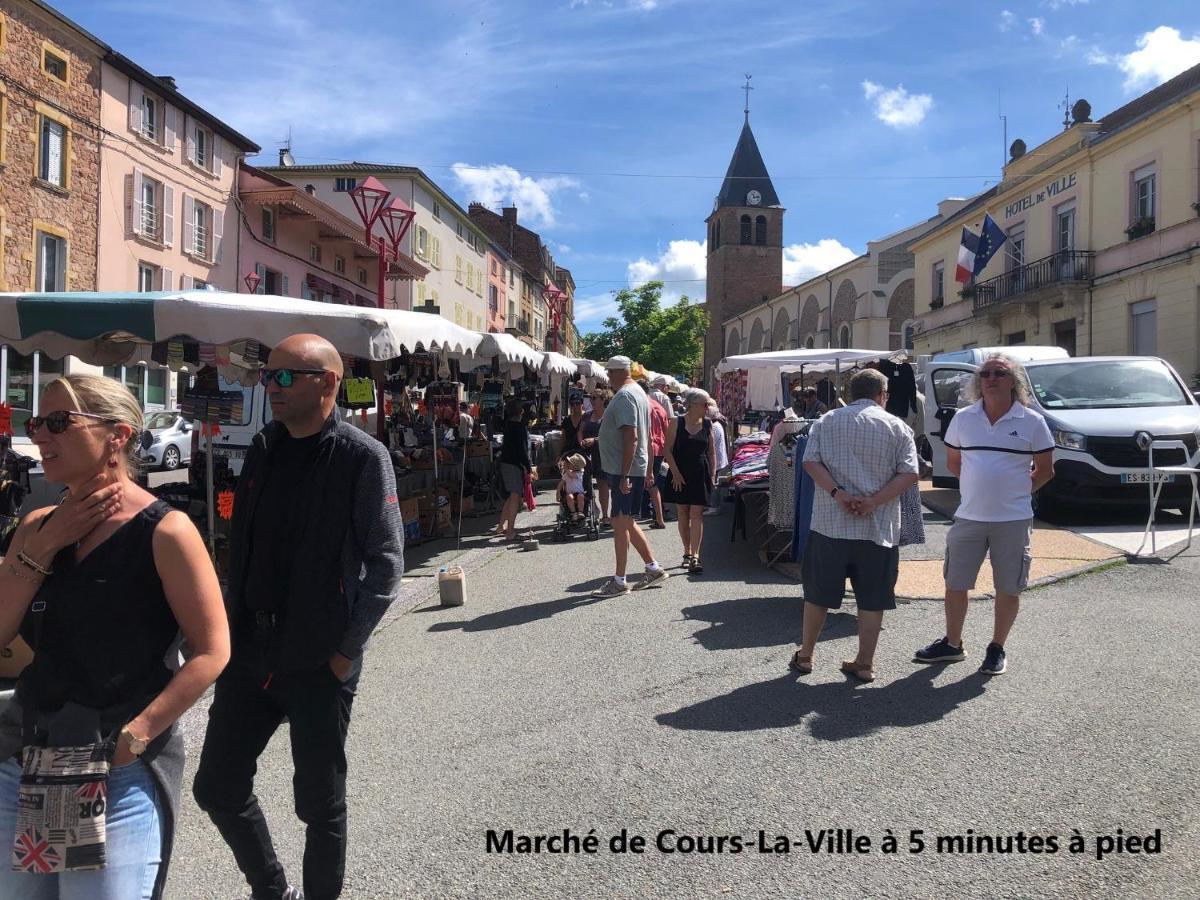 Appartement au coeur de Cours-la-Ville Extérieur photo